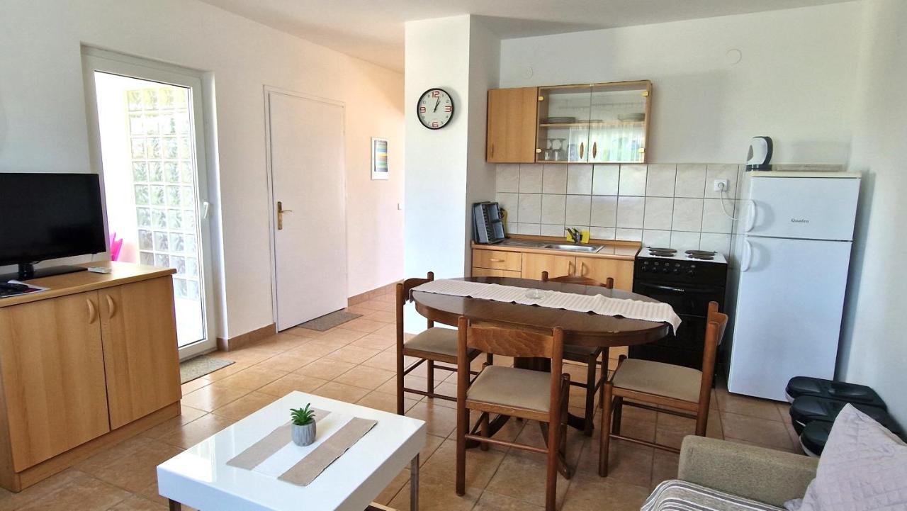 Apartment Hrzina Крк Экстерьер фото