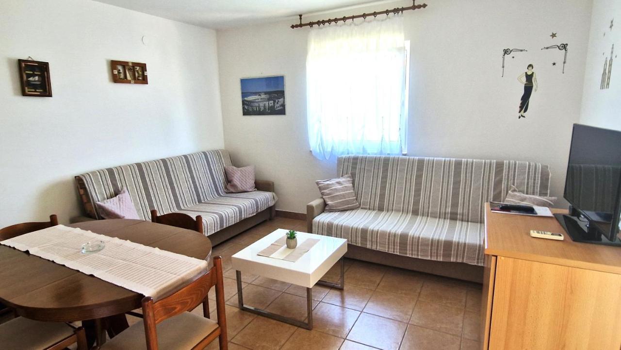 Apartment Hrzina Крк Экстерьер фото