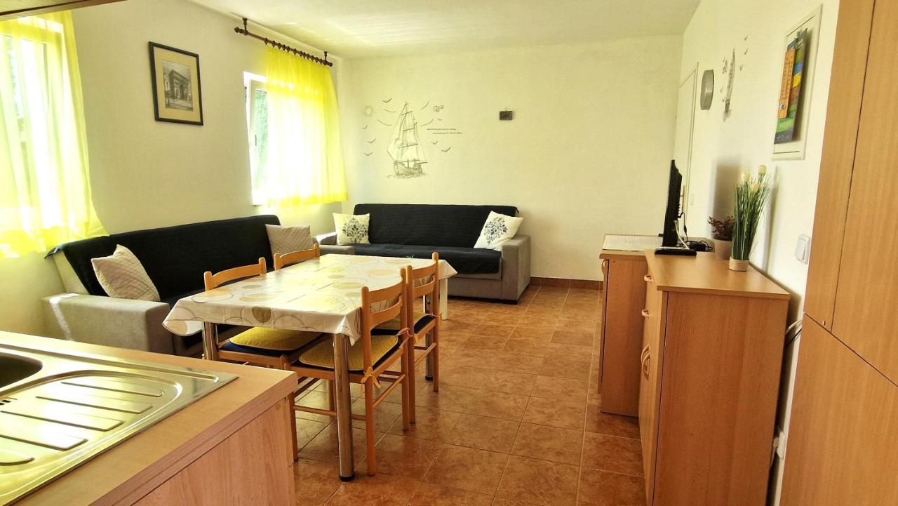 Apartment Hrzina Крк Экстерьер фото